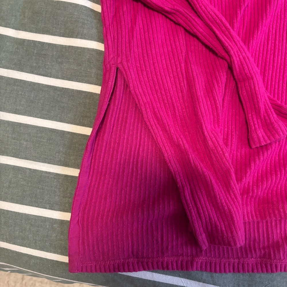 Aritzia V-Neck Sweater in Vibrant Pink - Picture 3 of 3